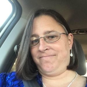 Meet your Posher, Leslie